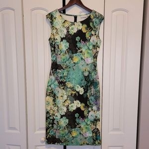Like New. New York & Co Floral Pencil Dress Size Medium